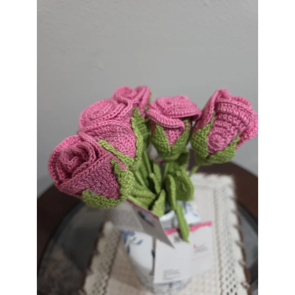 Set of 5 Handmade Crochet Pink Rose Stems – Artificial‎ Floral Decor